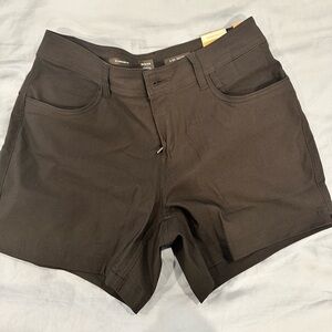 prAna Halle Short II size 6 with 5 inch inseam